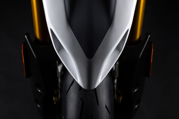 Ducati-Hypermotard-V2-SP-2026-98