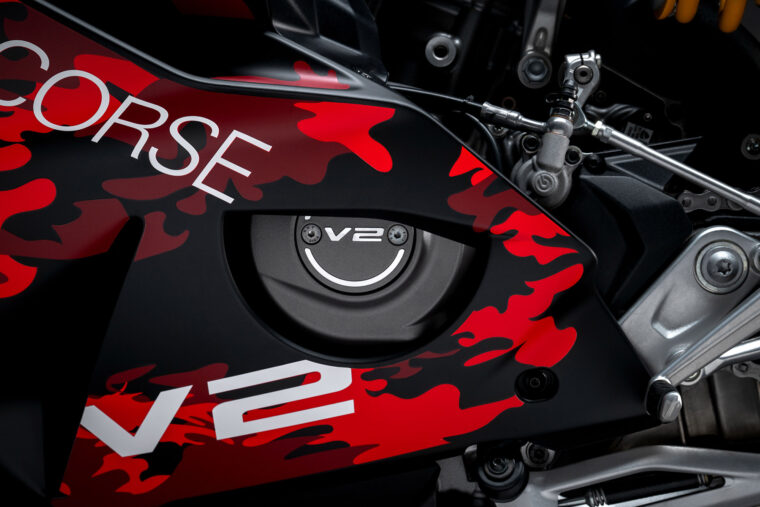 Ducati-Panigale-V2-FB63-2026-12