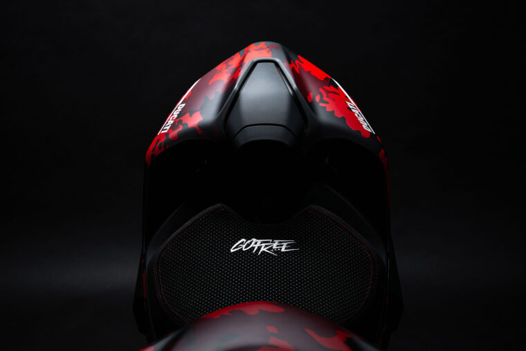 Ducati-Panigale-V2-FB63-2026-13