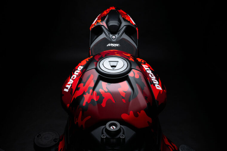 Ducati-Panigale-V2-FB63-2026-15