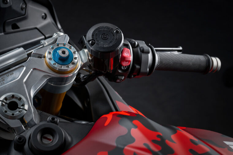 Ducati-Panigale-V2-FB63-2026-25