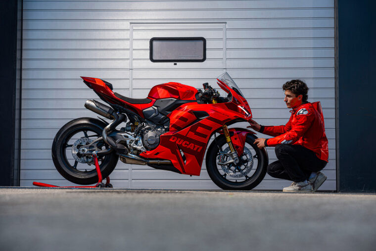 Ducati-Panigale-V2-MM93-2026-17