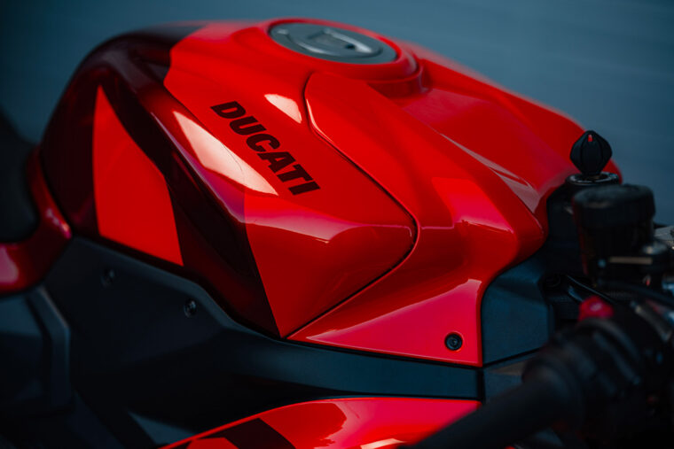 Ducati-Panigale-V2-MM93-2026-34