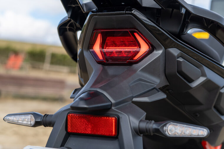 Morbidelli-T352X-2025-detalles1