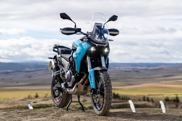 Prueba. Morbidelli T125X, T352X y T502X. ¡Familia completa al ataque! 108 Morbidelli T502X 2025 detalles5