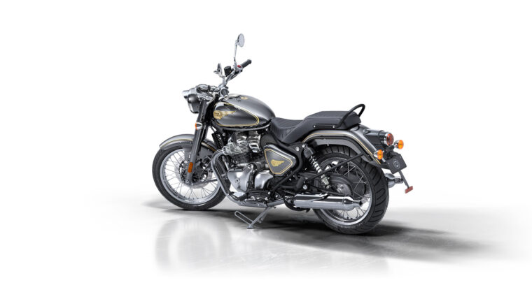 Royal-Enfield-Bullet-650-2026-Cannon-Black-estudio5
