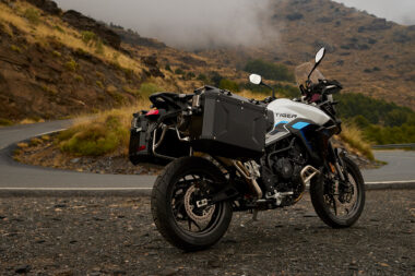 Triumph Tiger 900 Alpine 2026 1
