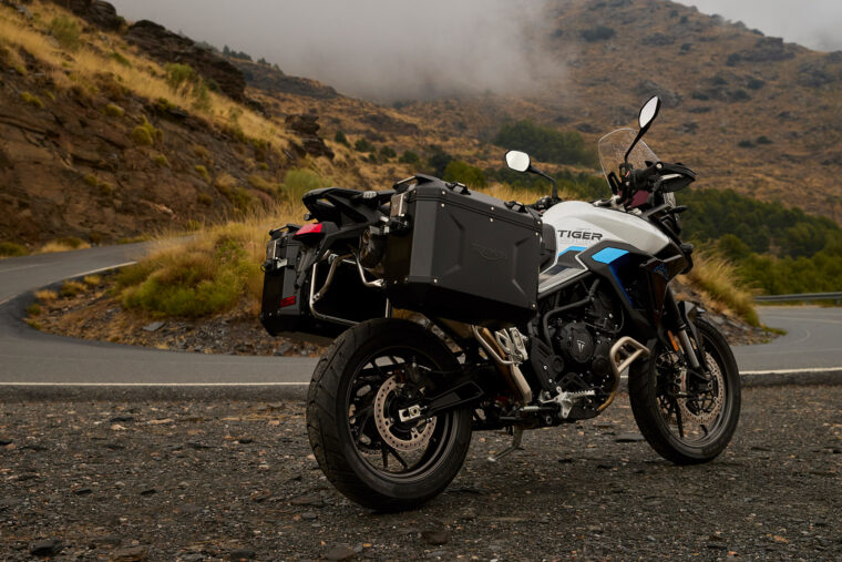 Triumph-Tiger-900-Alpine-2026-1