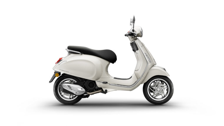 Vespa-Primavera-2026-estudio1