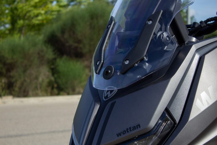 Wottan 2026: nuevo ST-S 300, nueva GP1 125 RS y un GT2 300 actualizado 28 Wottan GT2 300 2026 6 min