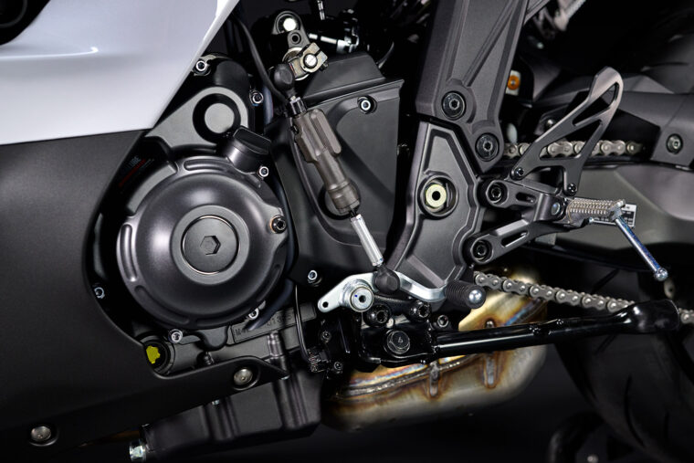 Yamaha-R7-2026-detalles16
