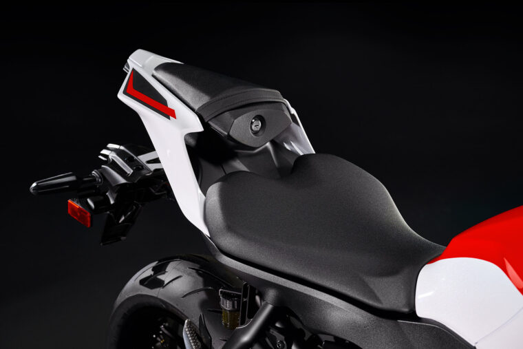 Yamaha-R7-2026-detalles21