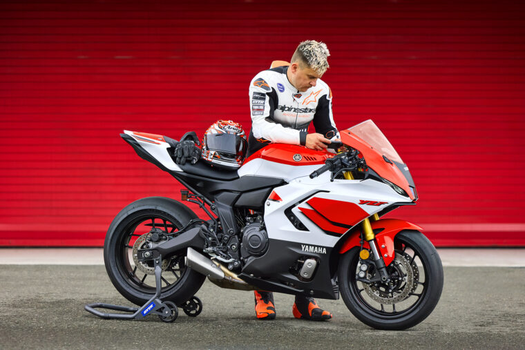 Yamaha-R7-2026-estaticas1