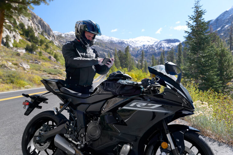 Yamaha-R7-2026-estaticas17