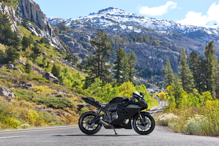 Yamaha-R7-2026-estaticas20