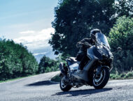 Yamaha TMAX 25 Aniversario 2026 accion6