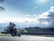 Yamaha TMAX 25 Aniversario 2026 accion8