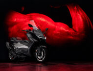 Yamaha TMAX 25 Aniversario 2026 estaticas13