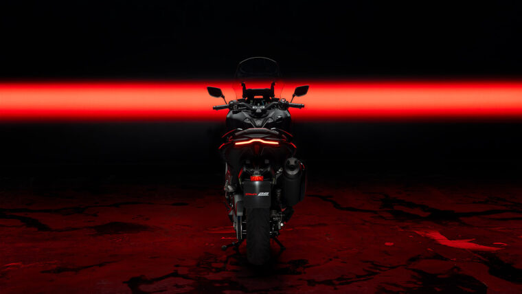 Yamaha-TMAX-25-Aniversario-2026-estaticas3