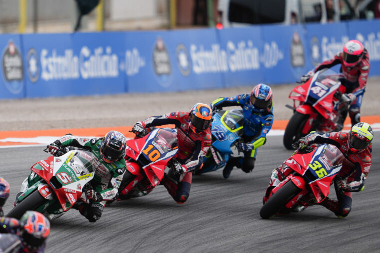 A Honda se le complica el salto de concesiones tras la caída entre Mir y Marini 2 joan mir luca marini caida motogp valencia 2