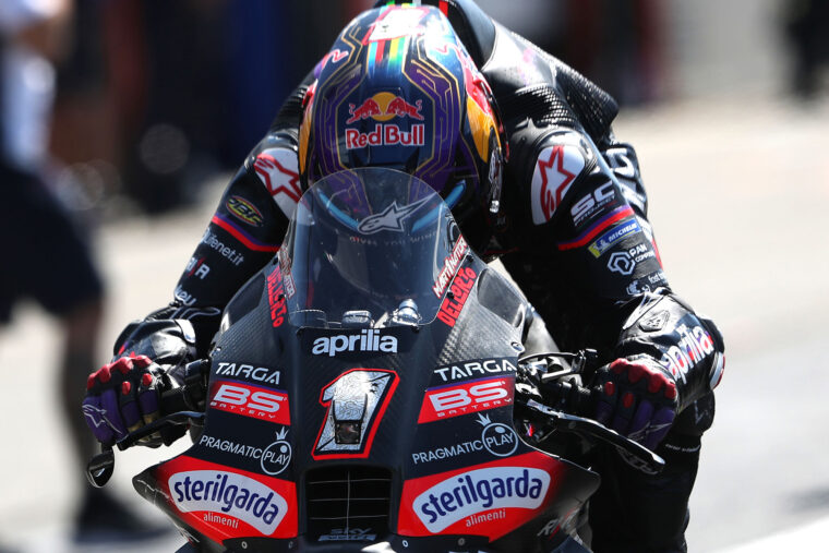 Jorge Martín: «Ha sido un año de mierda, pero quería cerrarlo y no quedarme en casa esperando a febrero» 4 jorge martin motogp valencia 4