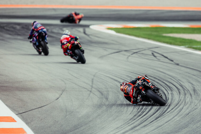 Maverick Viñales: «Es el año en el que más fuerte he sido mentalmente» 3 maverick vinales motogp valencia 3