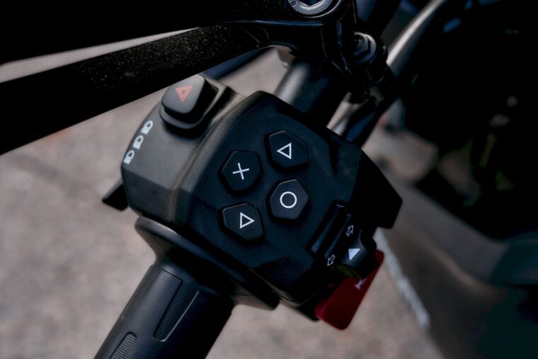 ultraviolette-f77-mach2-superstreet-2025-23