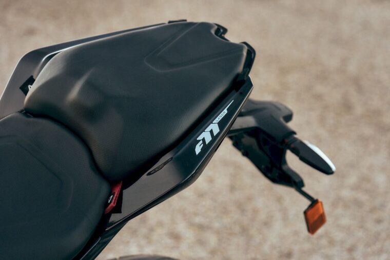 ultraviolette-f77-mach2-superstreet-2025-26