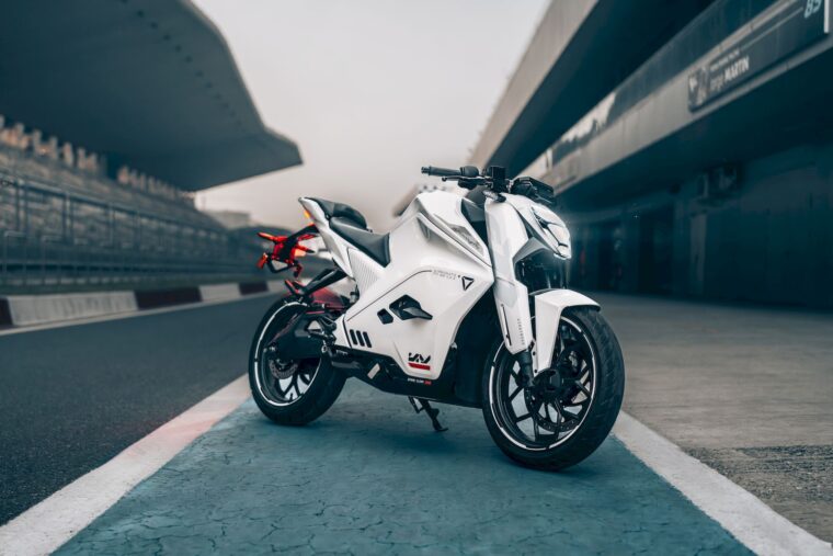 ultraviolette-f77-mach2-superstreet-2025-8